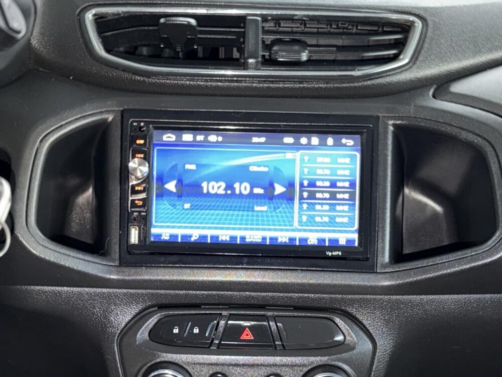 Chevrolet Onix Hatch
