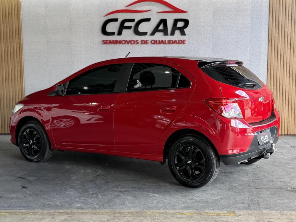 Chevrolet Onix Hatch