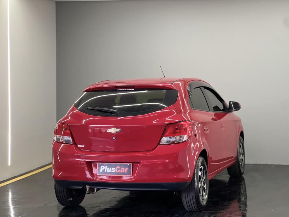 Chevrolet Onix Hatch
