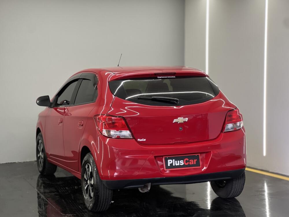 Chevrolet Onix Hatch