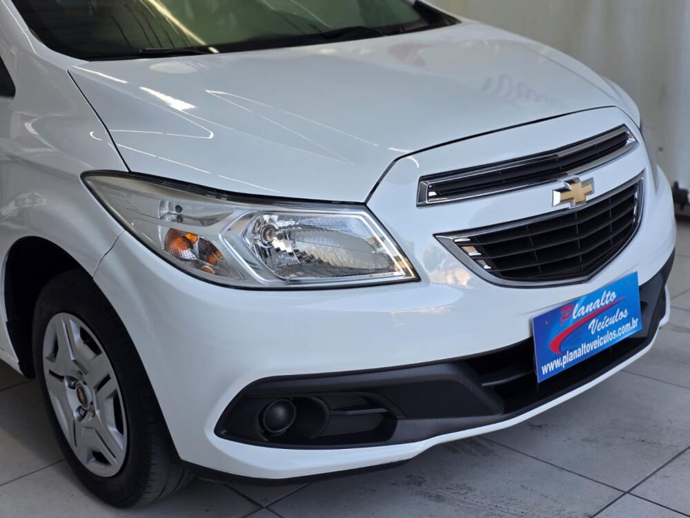 Chevrolet Onix Hatch
