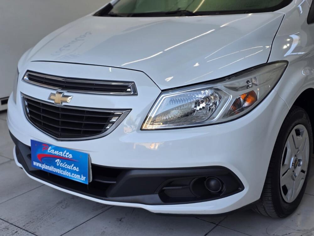 Chevrolet Onix Hatch