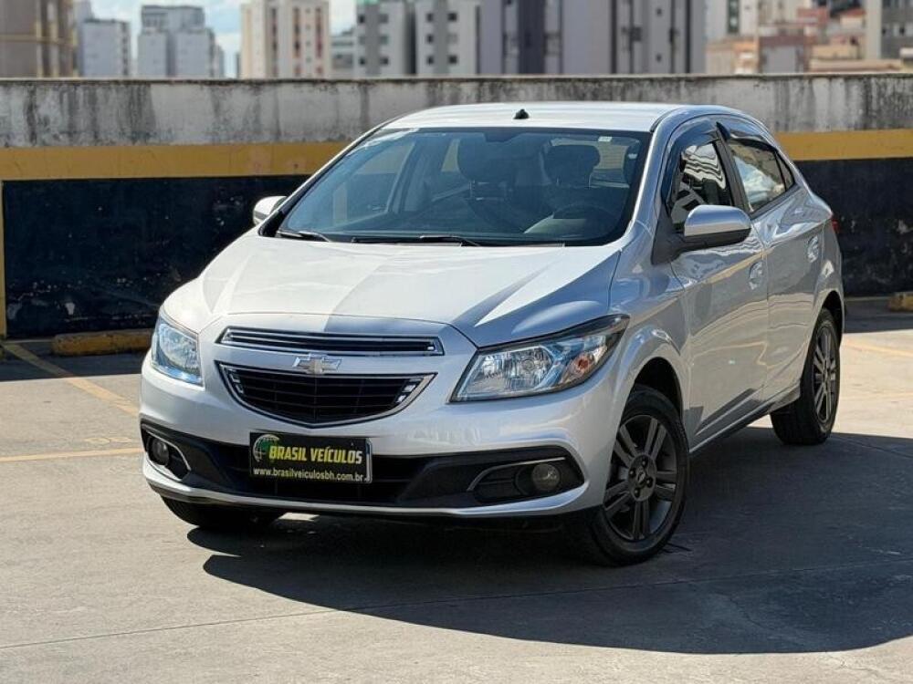 Chevrolet Onix Hatch