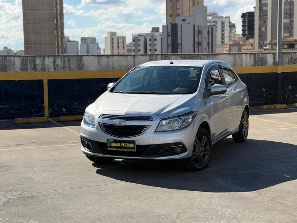 Chevrolet Onix Hatch