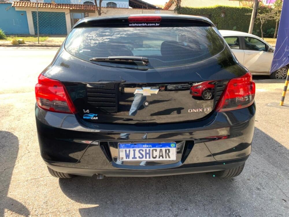 Chevrolet Onix Hatch