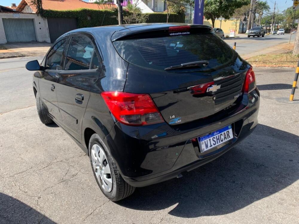 Chevrolet Onix Hatch
