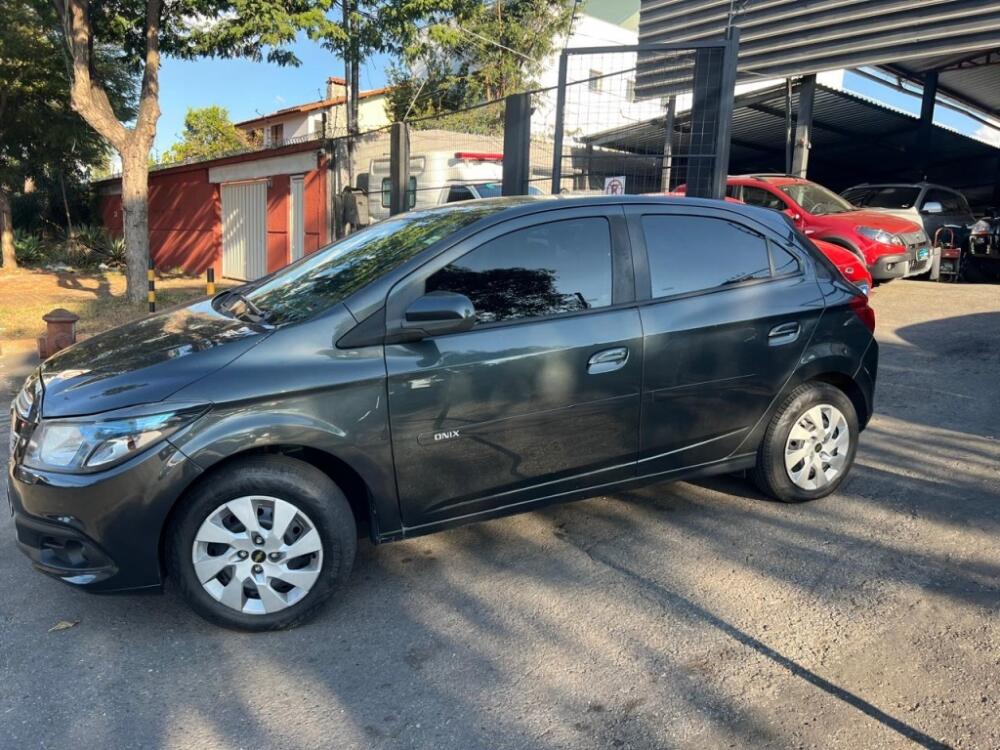 Chevrolet Onix Hatch