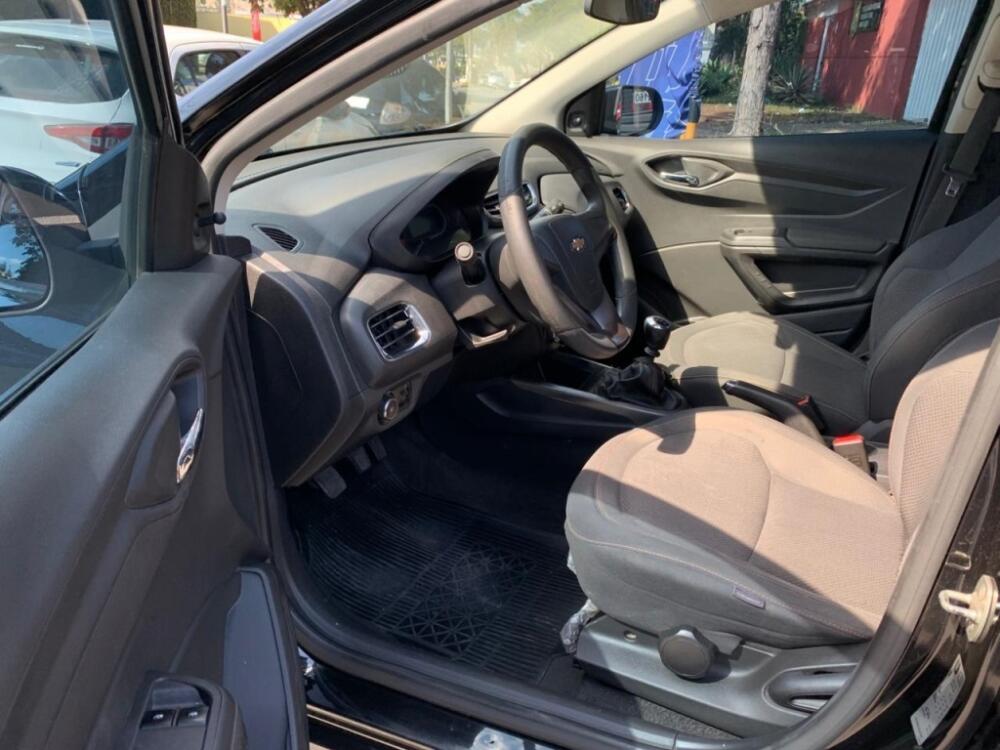 Chevrolet Onix Hatch
