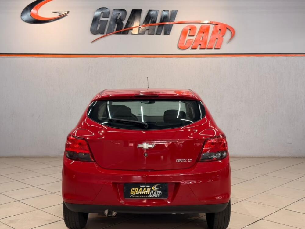 Chevrolet Onix Hatch