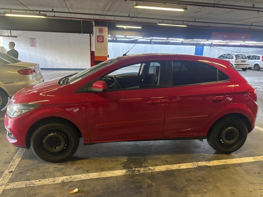 Chevrolet Onix Hatch