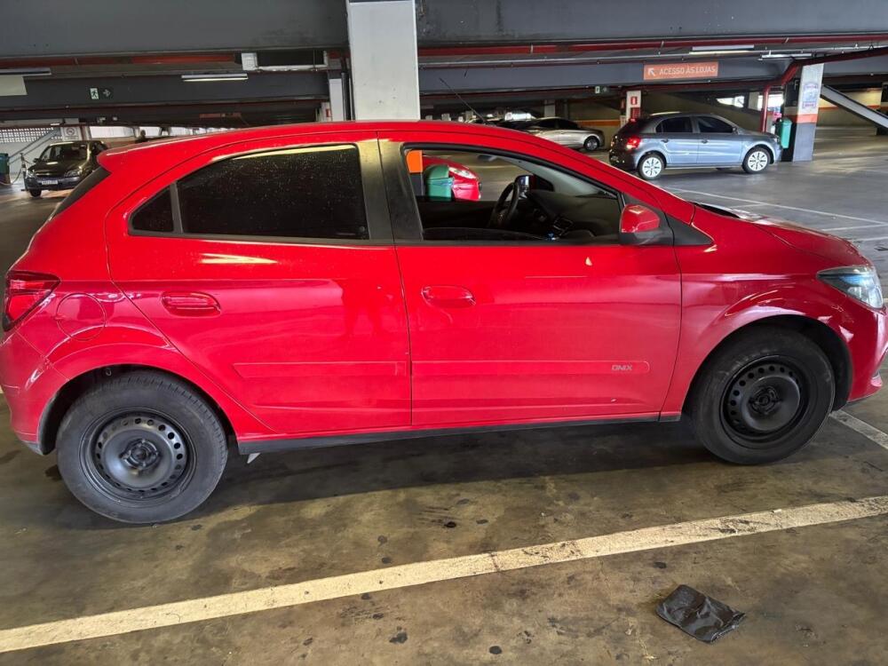 Chevrolet Onix Hatch