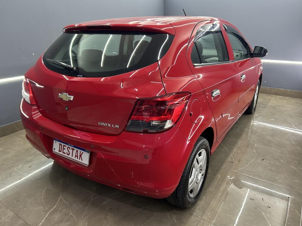Chevrolet Onix Hatch