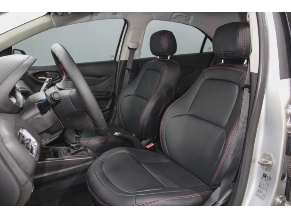 Chevrolet Onix Hatch