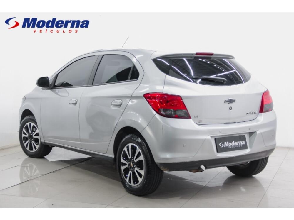 Chevrolet Onix Hatch