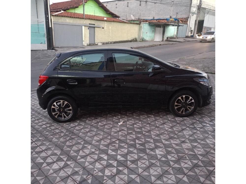 Chevrolet Onix Hatch
