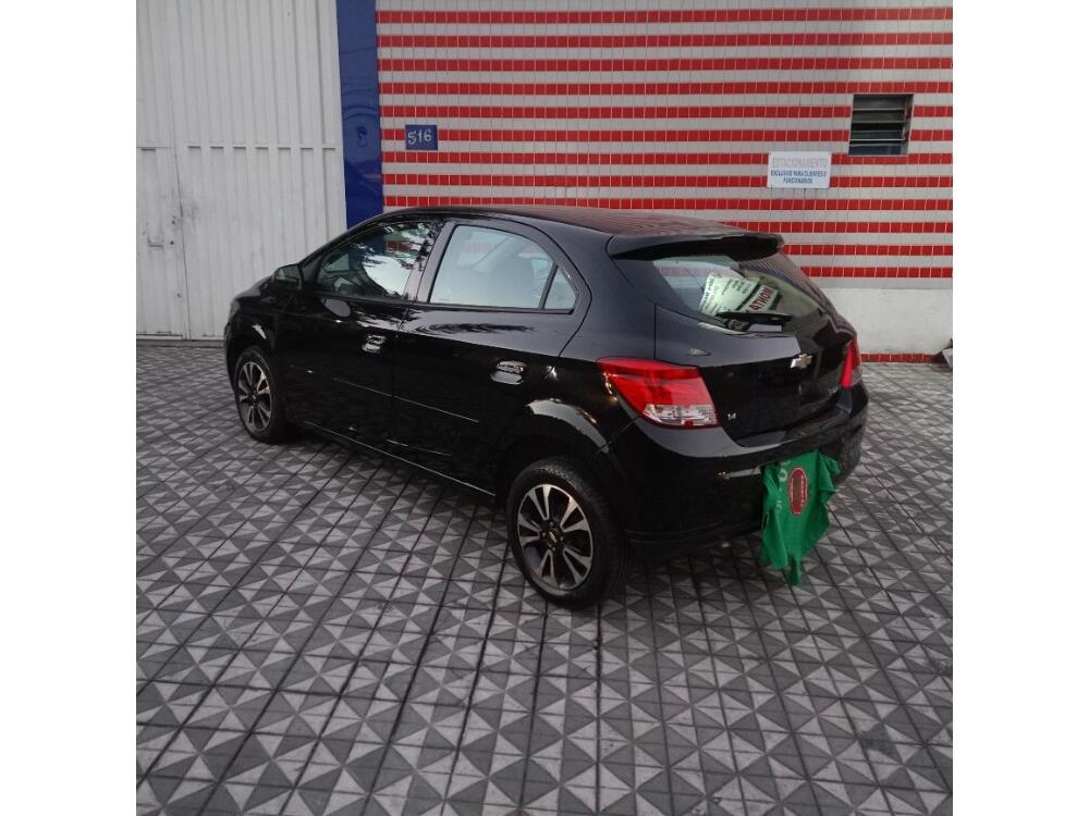Chevrolet Onix Hatch