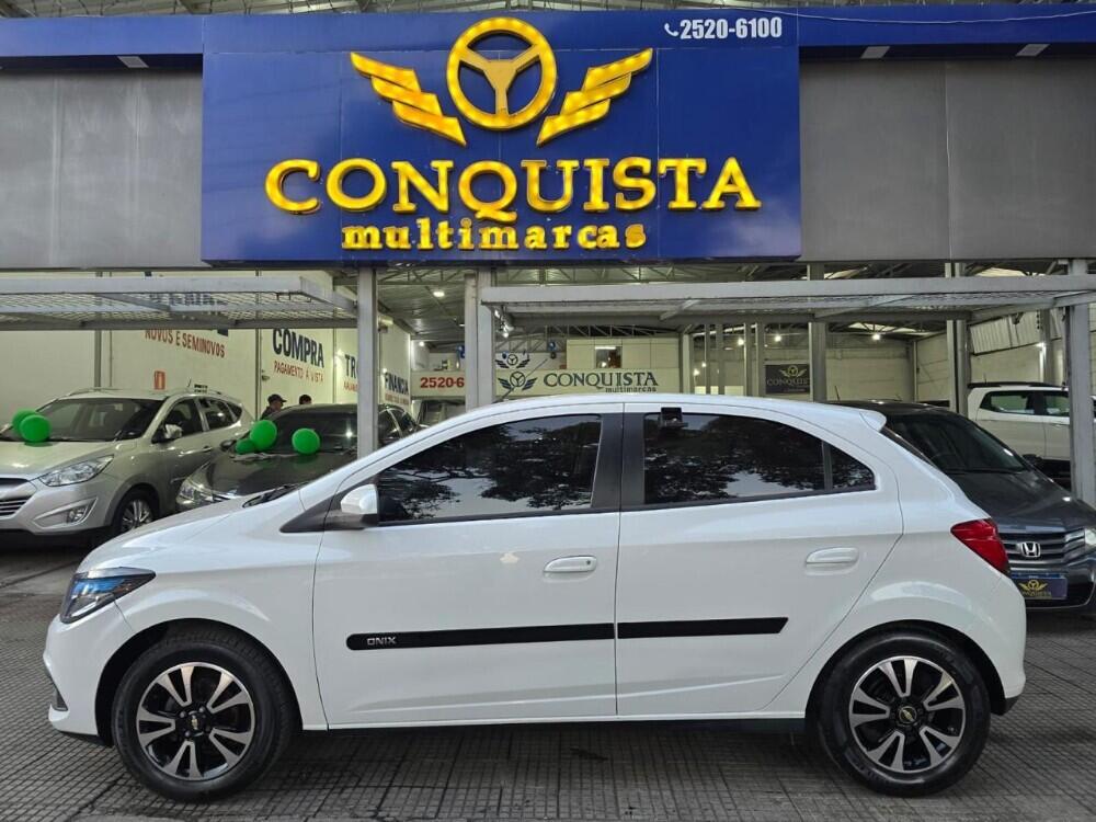 Chevrolet Onix Hatch