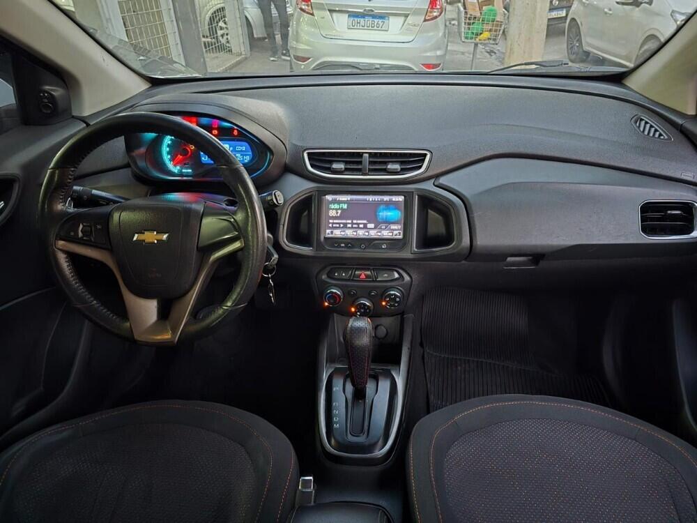 Chevrolet Onix Hatch