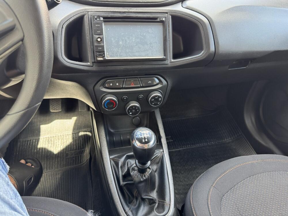 Chevrolet Onix Hatch