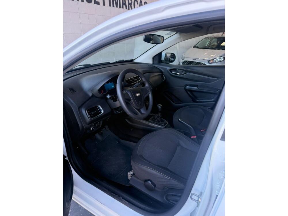Chevrolet Onix Hatch