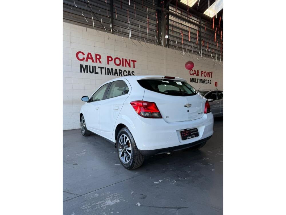 Chevrolet Onix Hatch