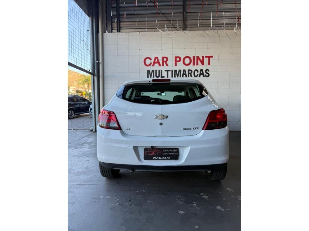 Chevrolet Onix Hatch