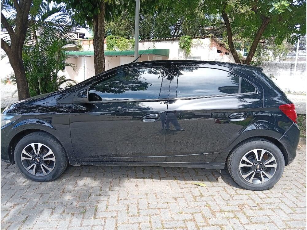 Chevrolet Onix Hatch
