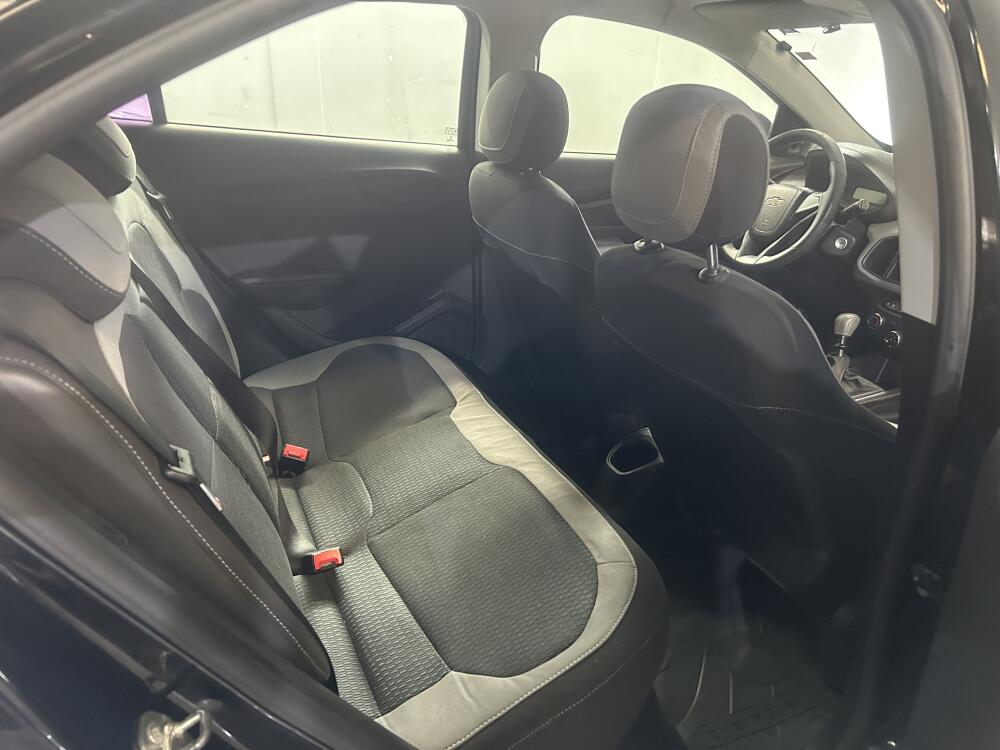 Chevrolet Onix Hatch