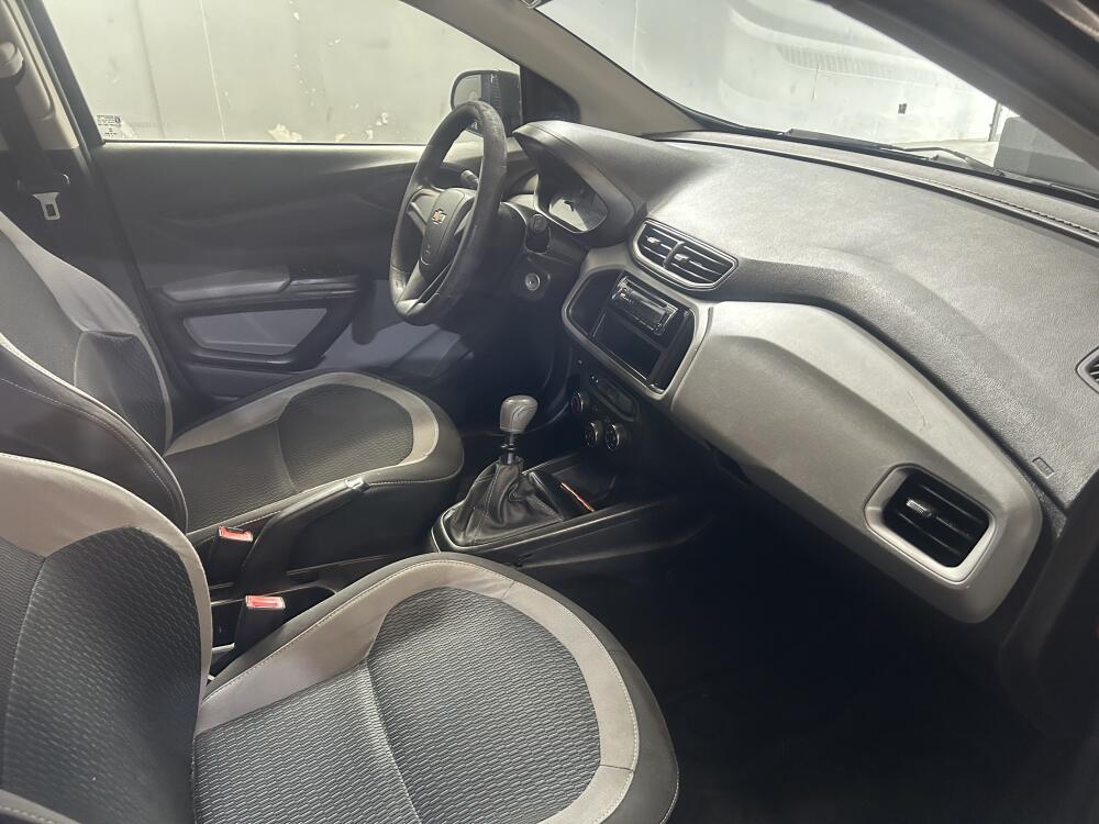 Chevrolet Onix Hatch