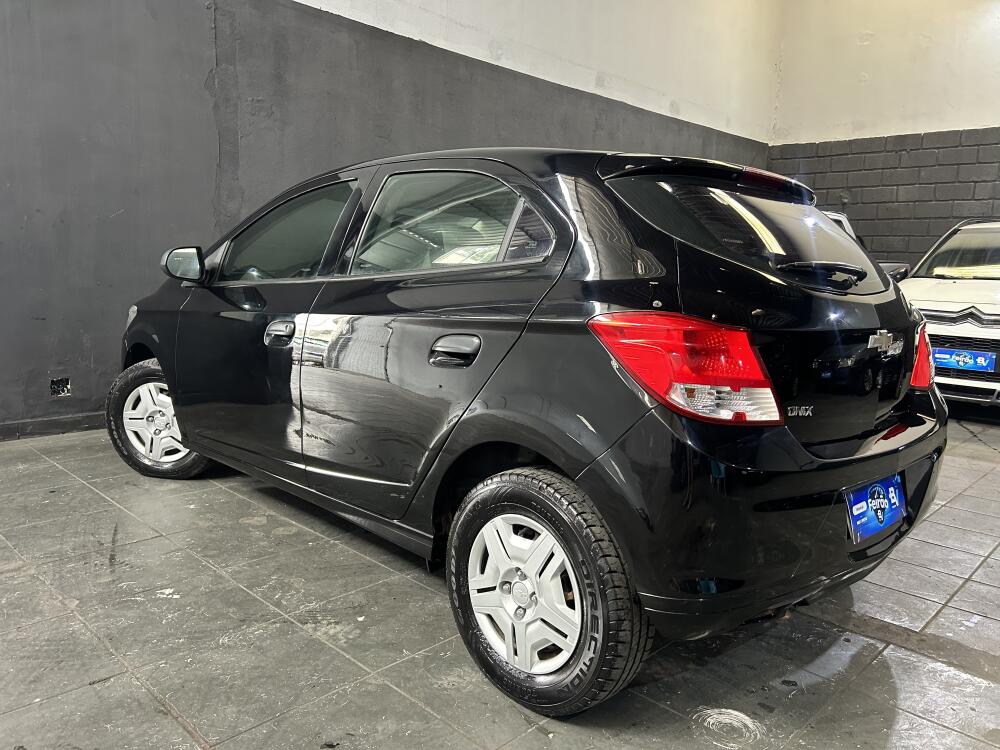 Chevrolet Onix Hatch