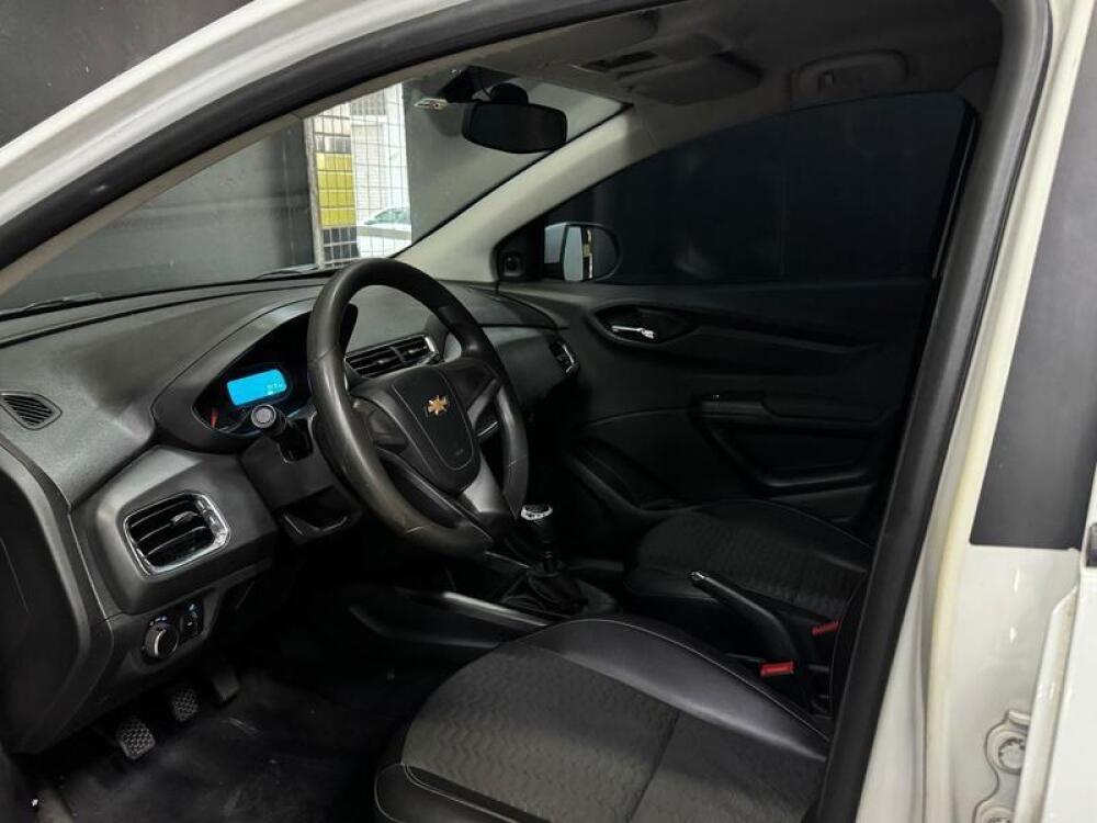 Chevrolet Onix Hatch