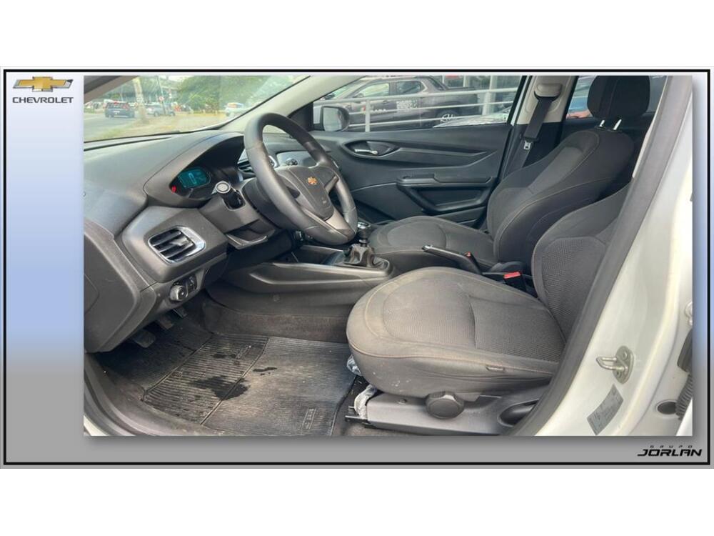 Chevrolet Onix Hatch
