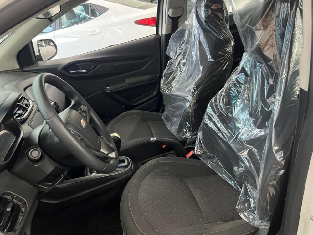 Chevrolet Onix Hatch