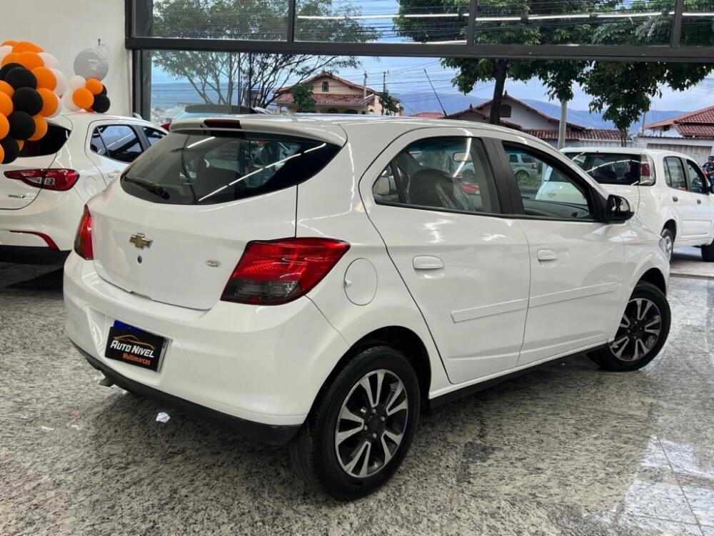 Chevrolet Onix Hatch