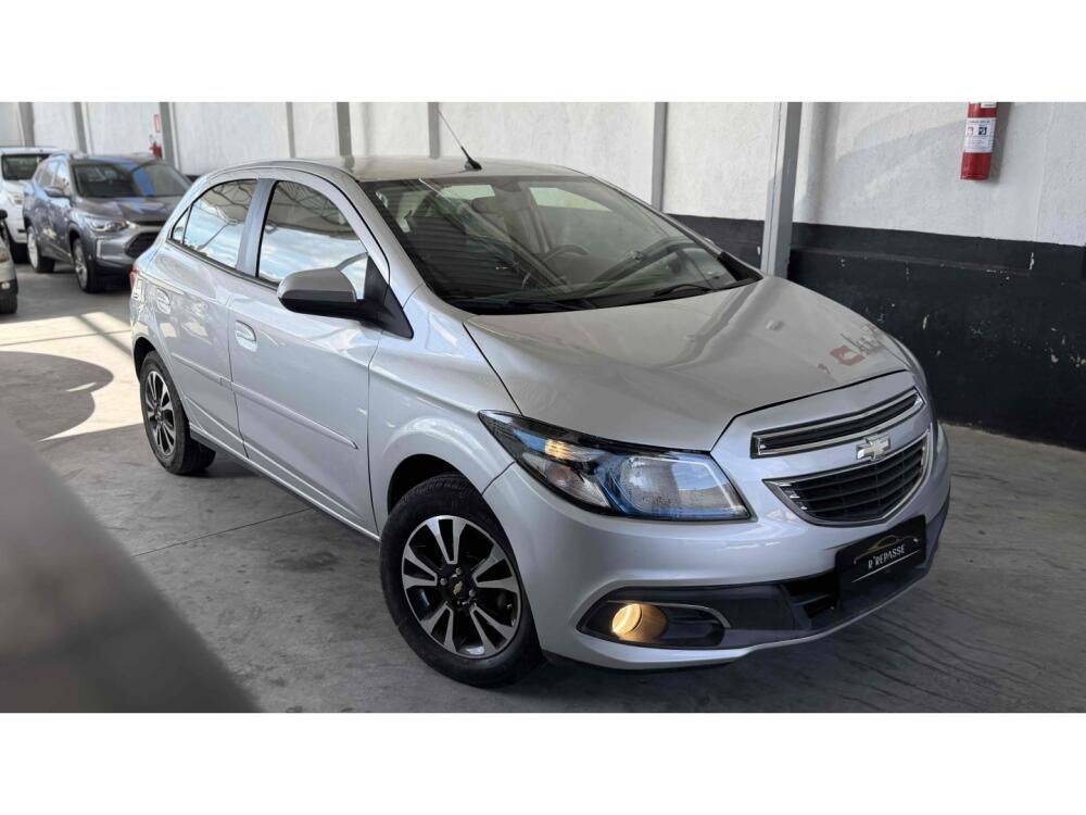 Chevrolet Onix Hatch