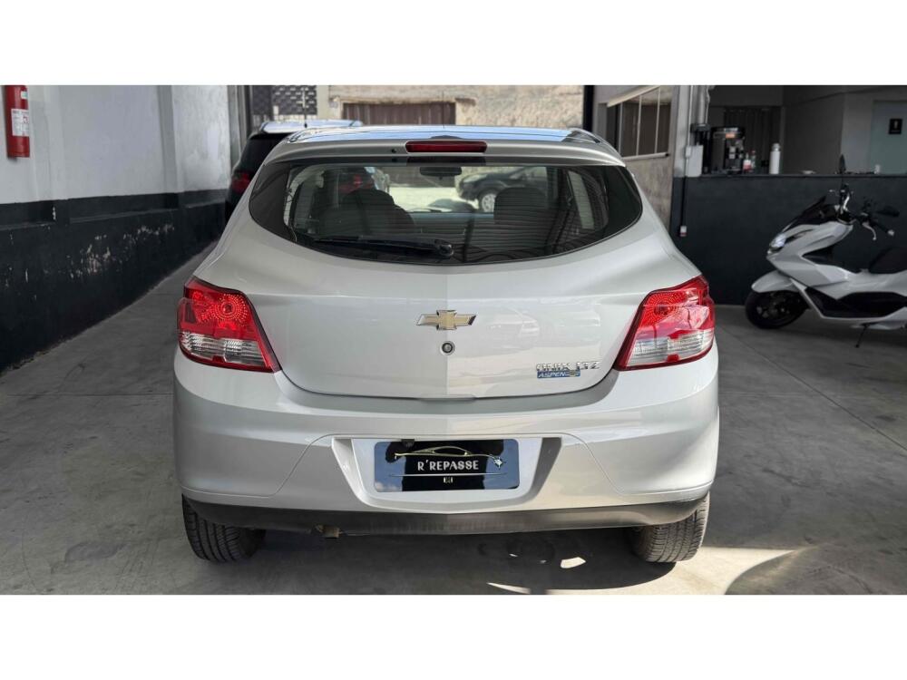 Chevrolet Onix Hatch