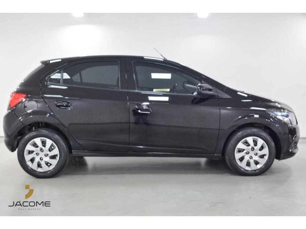 Chevrolet Onix Hatch