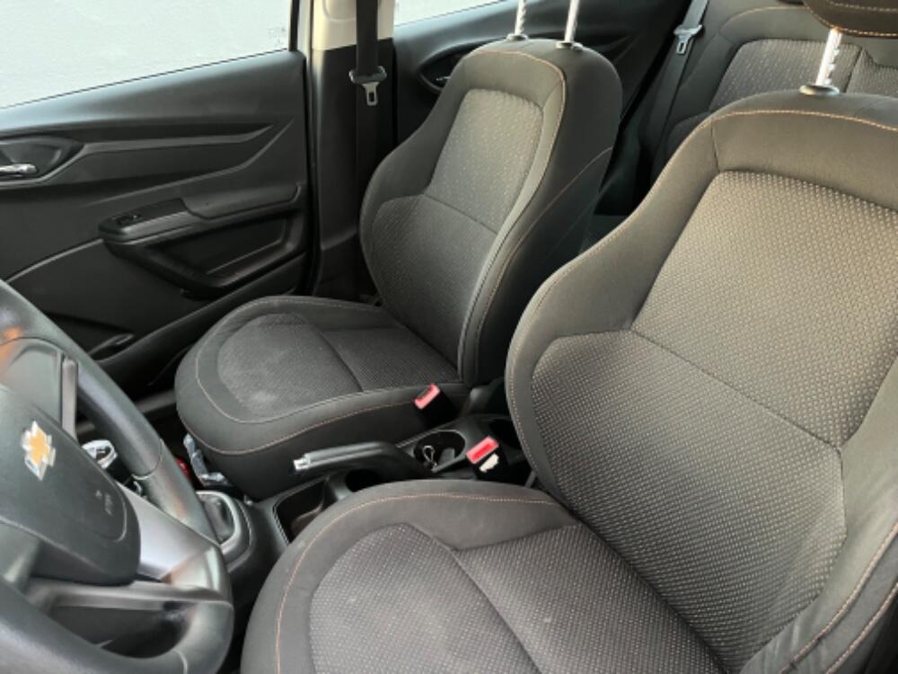 Chevrolet Onix Hatch