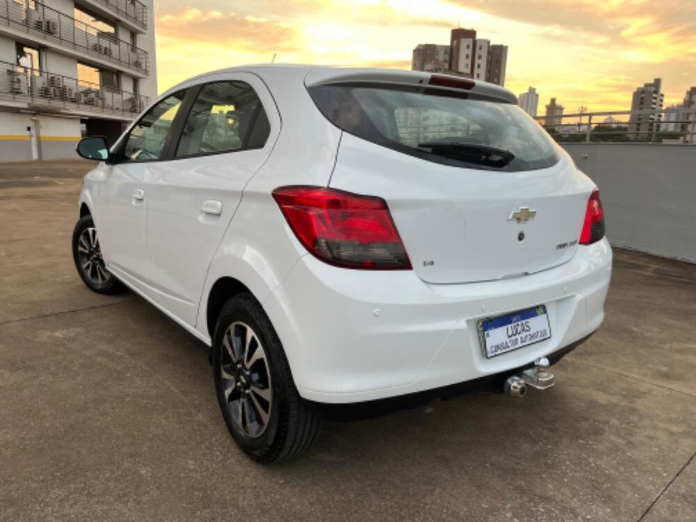 Chevrolet Onix Hatch