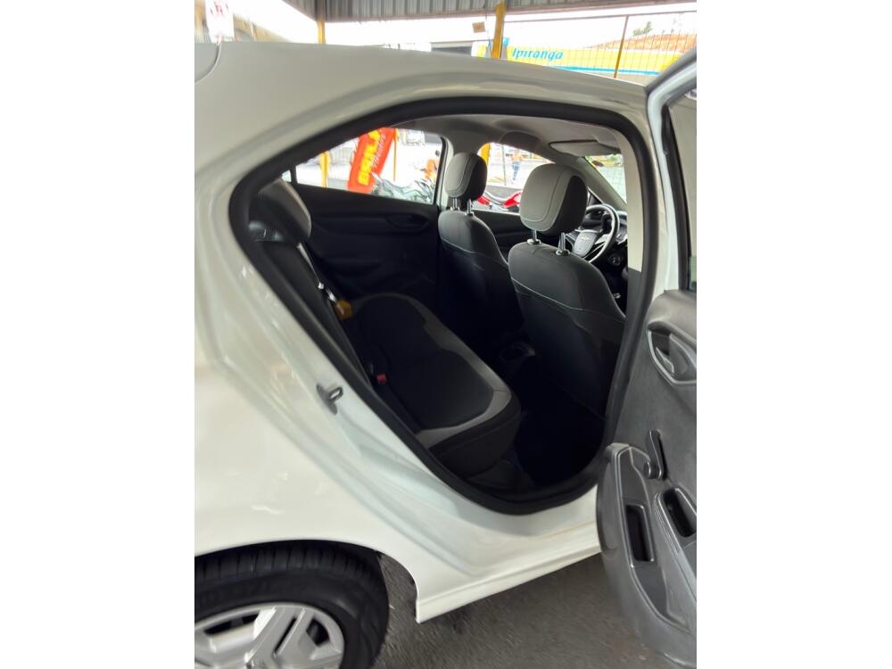 Chevrolet Onix Hatch