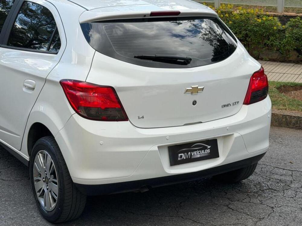 Chevrolet Onix Hatch