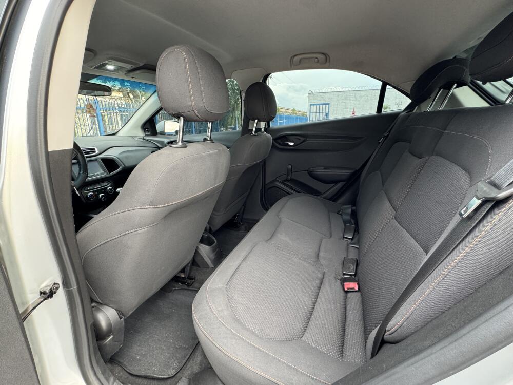 Chevrolet Onix Hatch