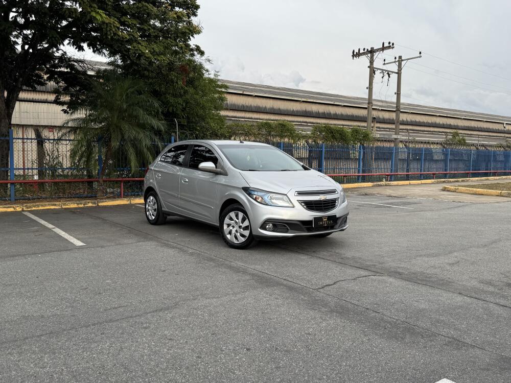 Chevrolet Onix Hatch