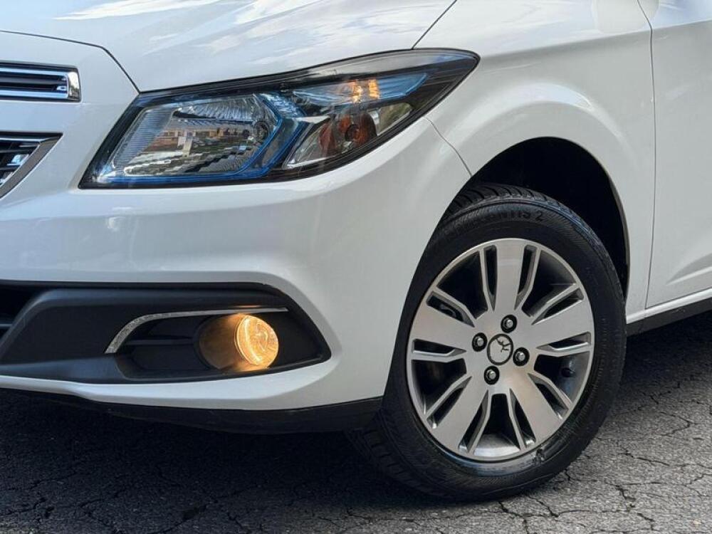 Chevrolet Onix Hatch