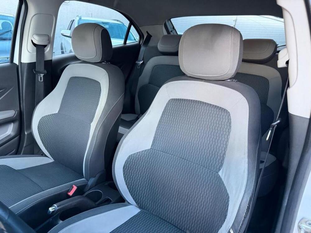 Chevrolet Onix Hatch