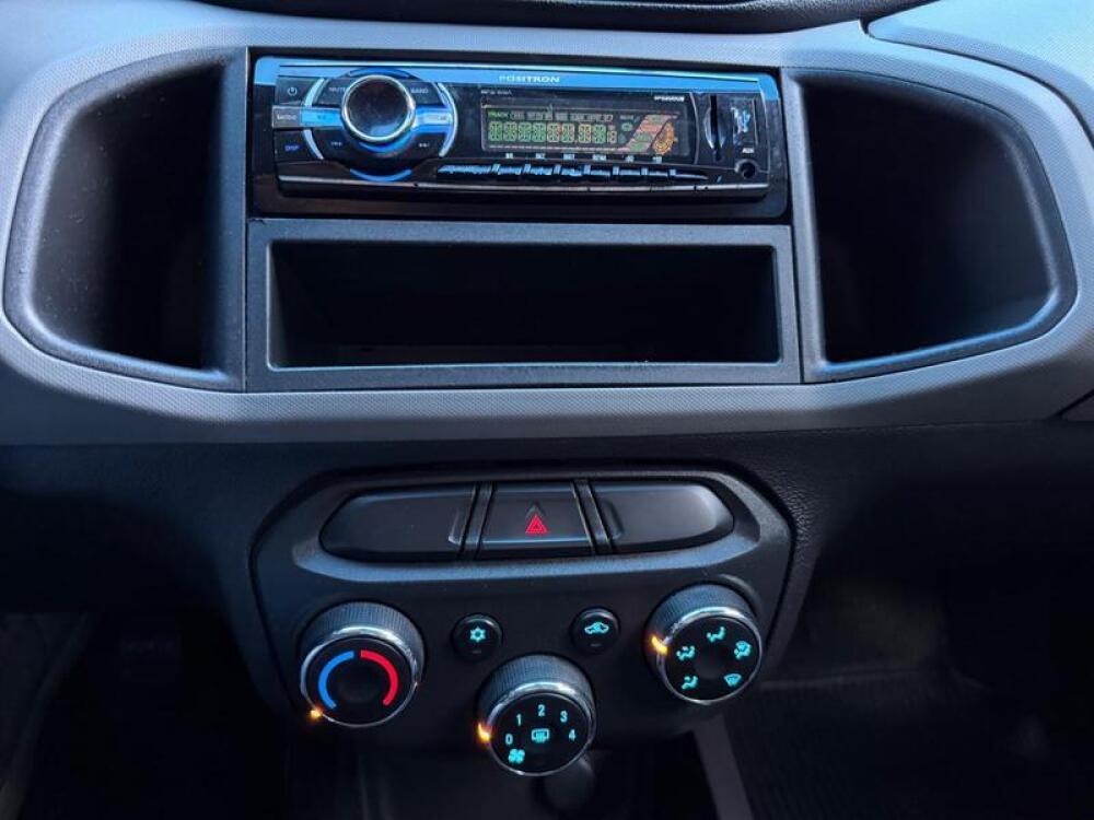 Chevrolet Onix Hatch