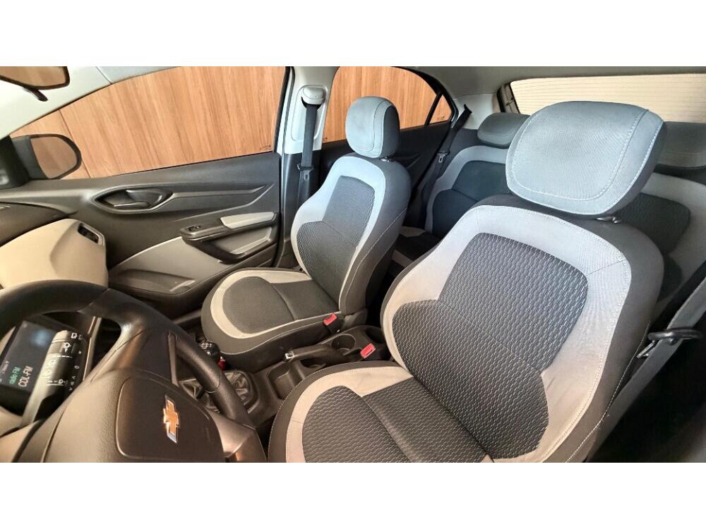 Chevrolet Onix Hatch