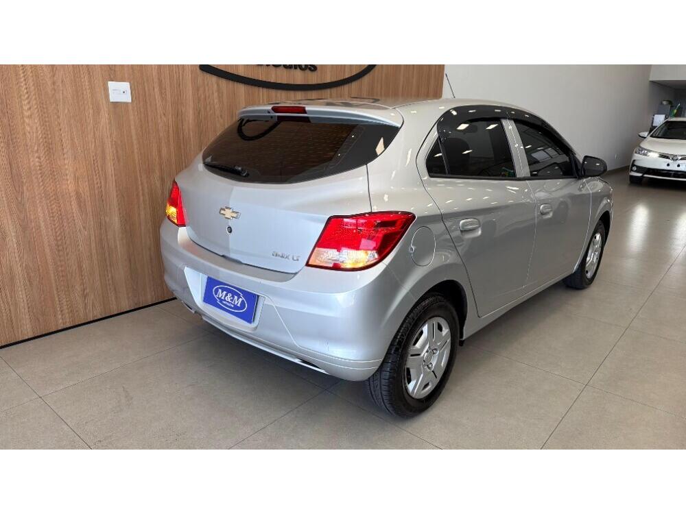 Chevrolet Onix Hatch