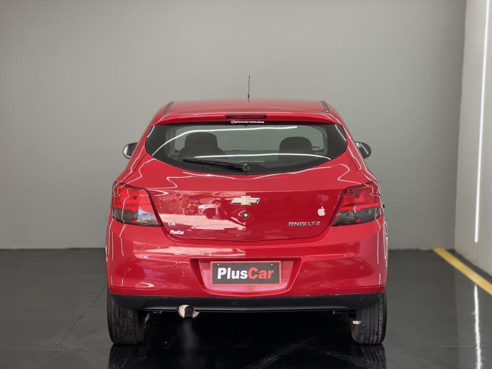 Chevrolet Onix Hatch
