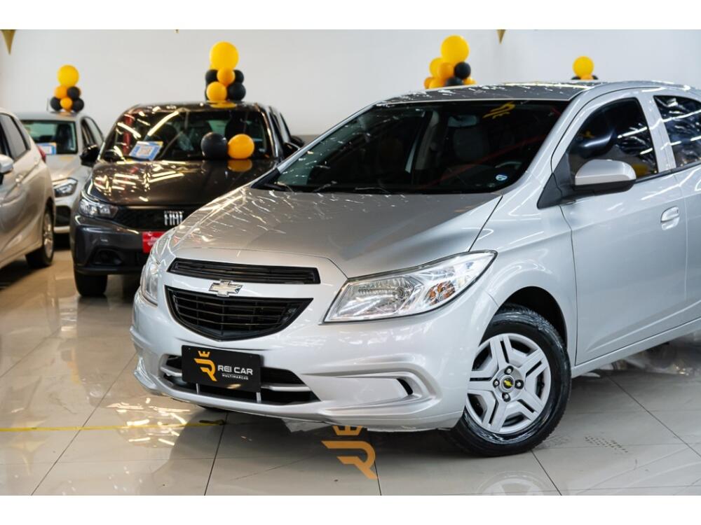 Chevrolet Onix Hatch